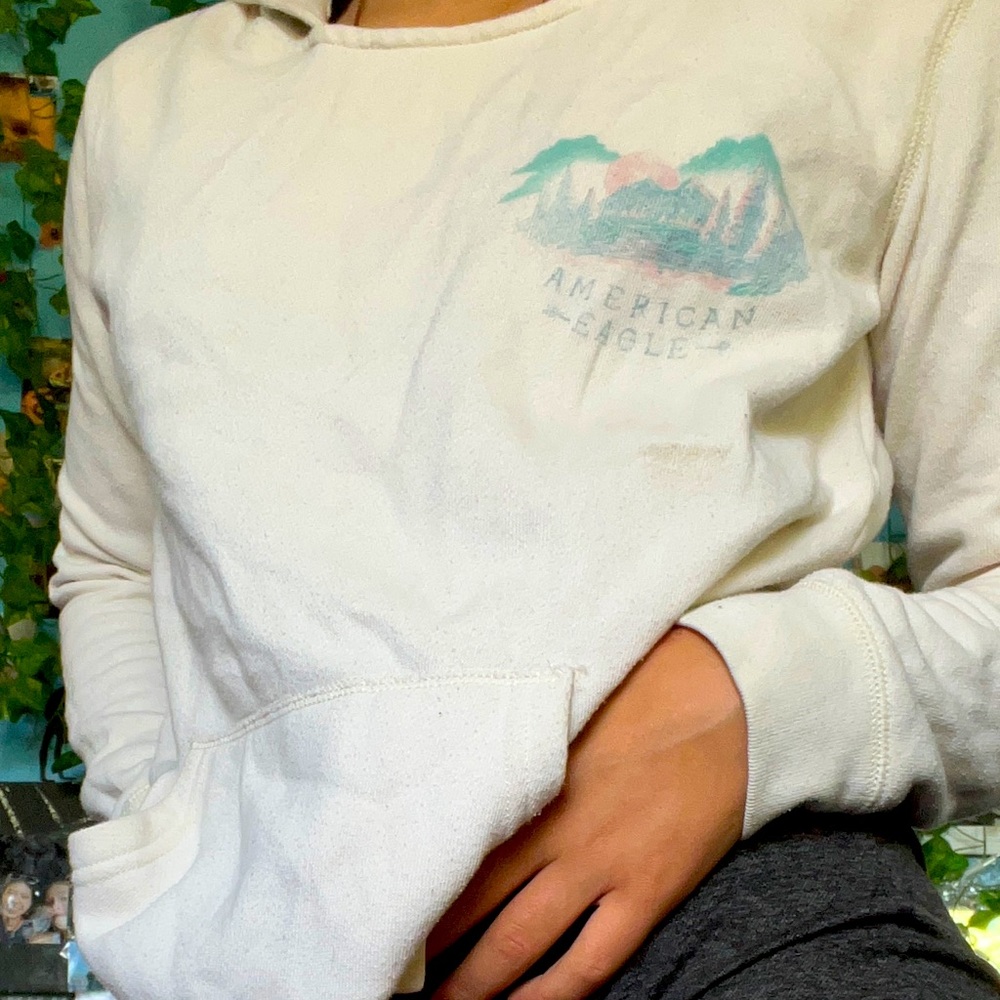 White hoodie